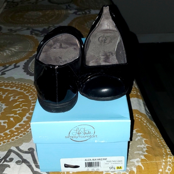 Comfort flats - Picture 1 of 4